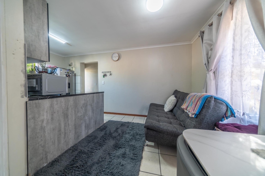 To Let 2 Bedroom Property for Rent in La Colline Western Cape